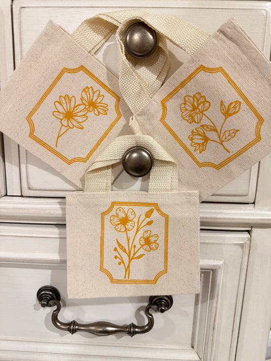Handmade mini gift totes by MaryMoosCreations perfect for wrapping soap, lotion and small presents